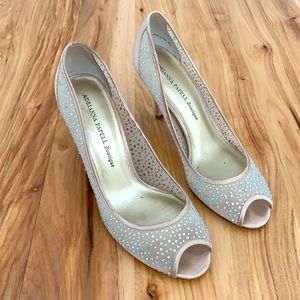 Beautiful Adrianna Papell Boutique Nude Shoes